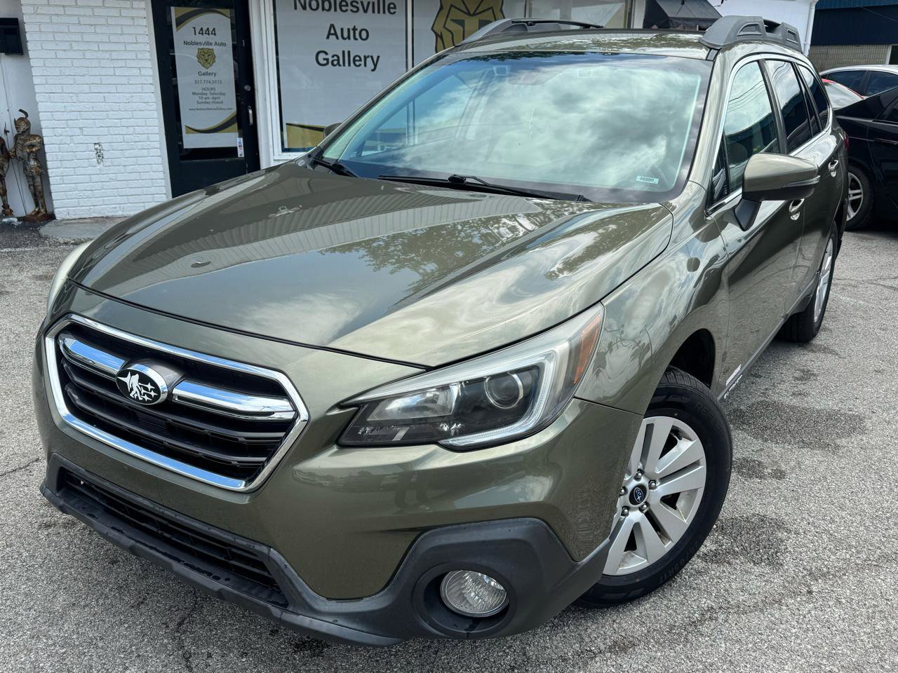 Used 2019 Subaru Outback 2.5i Premium AWD/4WD image 2