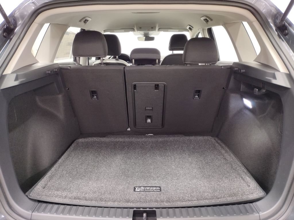 Certified 2025 Volkswagen Taos S image 16