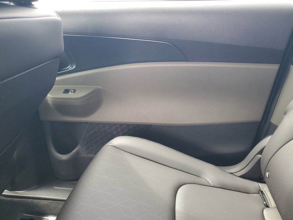 New 2026 Kia Carnival FWD image 23