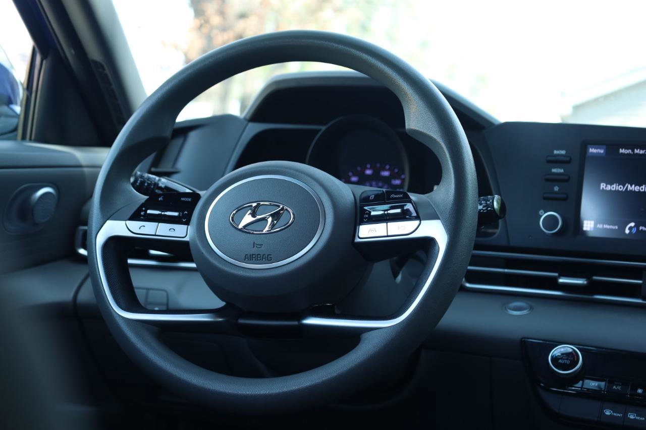 Used 2023 Hyundai Elantra SEL image 8