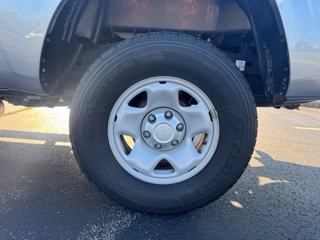 Used 2021 Toyota Tacoma SR RWD image 11