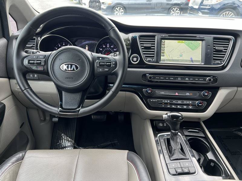 Used 2015 Kia Sedona SX FWD image 16