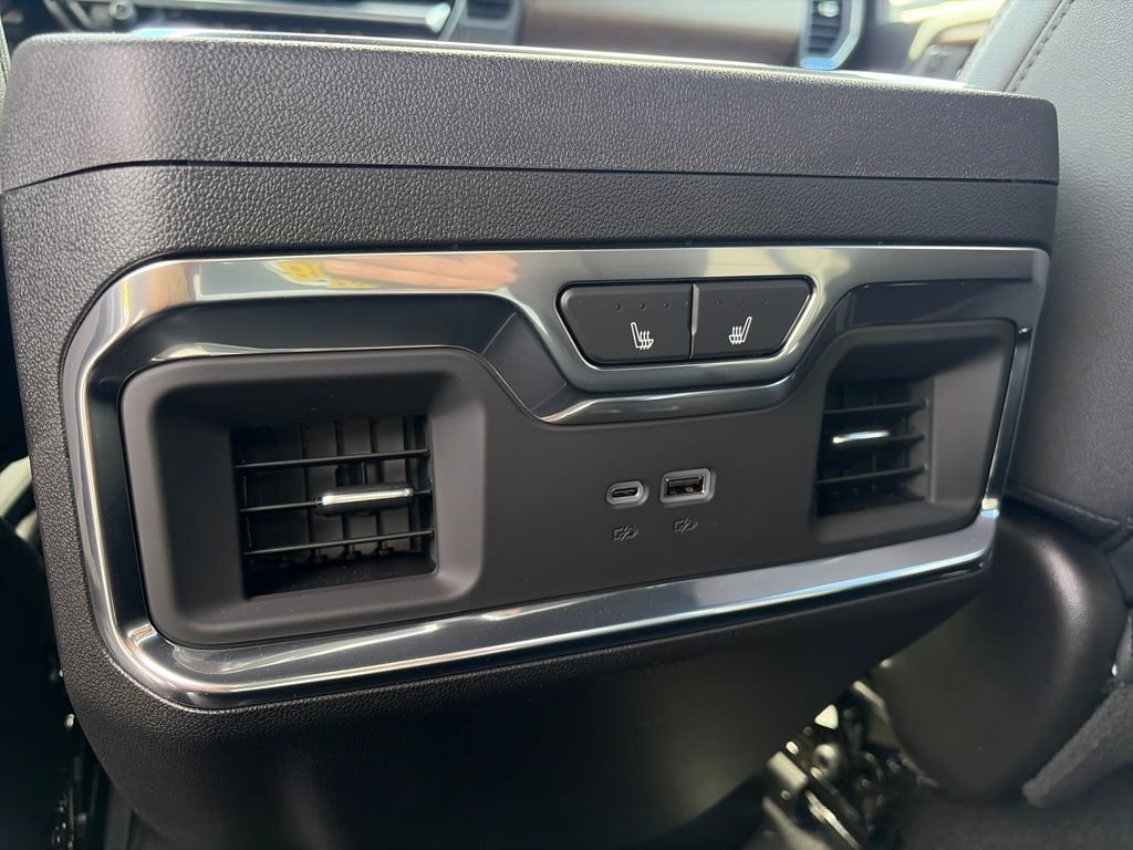 Used 2026 Chevrolet Silverado 2500 High Country AWD/4WD image 10