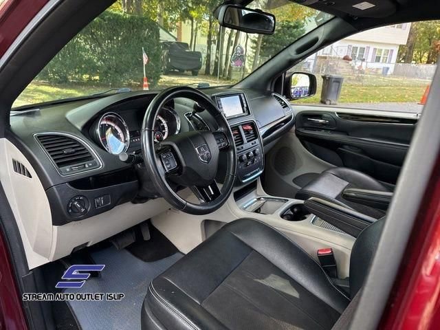 Used 2019 Dodge Grand Caravan SXT image 39