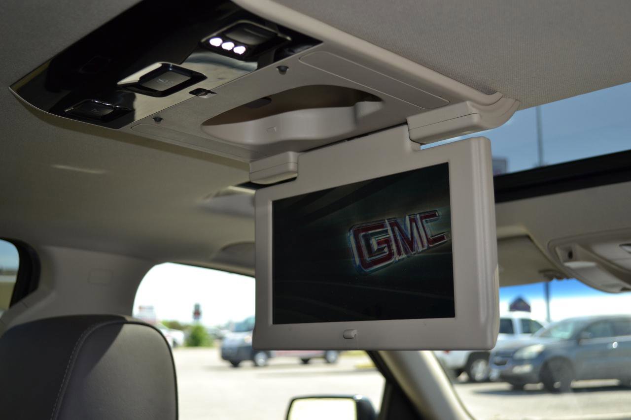 Used 2017 GMC Yukon Denali w/ Open Road Package AWD/4WD image 43