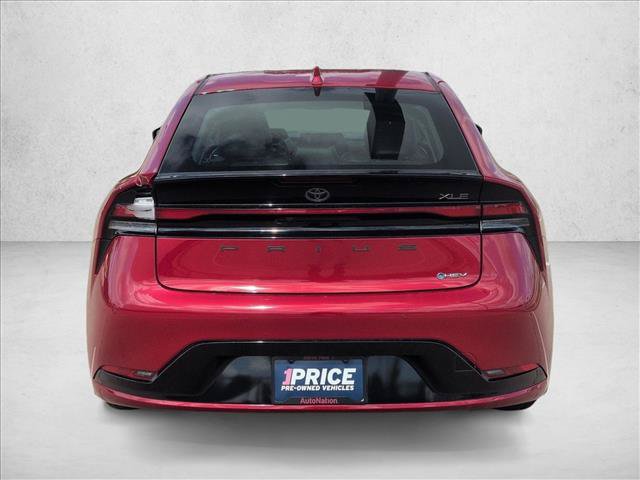 Used 2024 Toyota Prius XLE FWD image 6