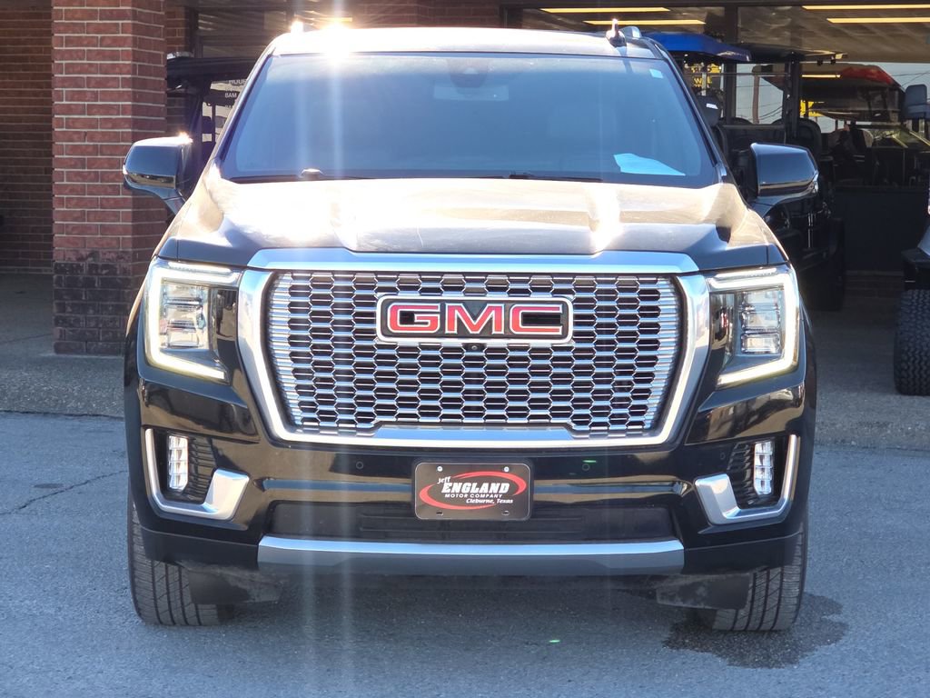 Used 2022 GMC Yukon XL Denali AWD/4WD image 2