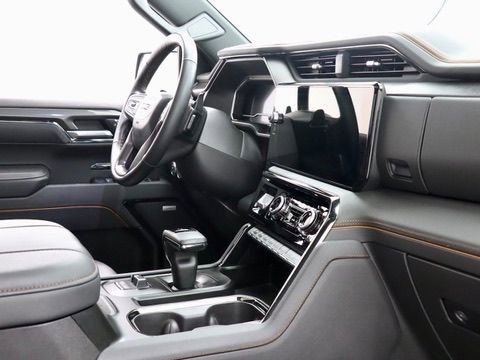 Used 2025 GMC Sierra 1500 AT4 w/ AT4 Premium Package image 40