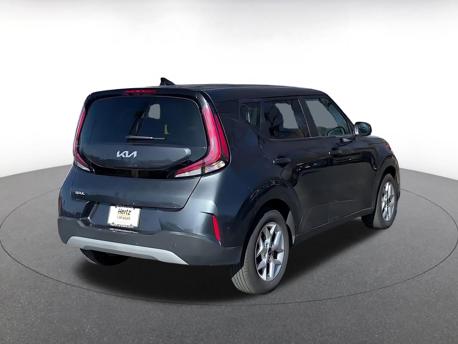 Used 2025 Kia Soul LX w/ LX Technology Package image 14