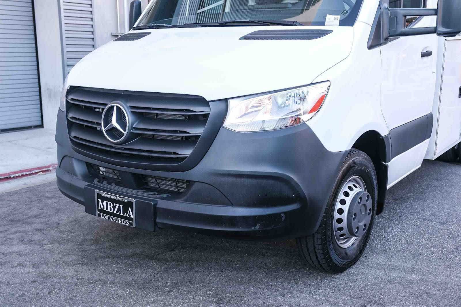 Used 2023 Mercedes-Benz Sprinter 3500 w/ Acoustic Package image 14