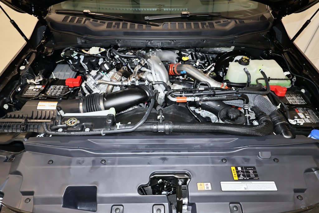 New 2025 Ford F350 Platinum w/ FX4 Off-Road Package image 40