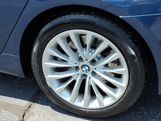 Used 2022 BMW 530i xDrive w/ Convenience Package AWD/4WD image 11
