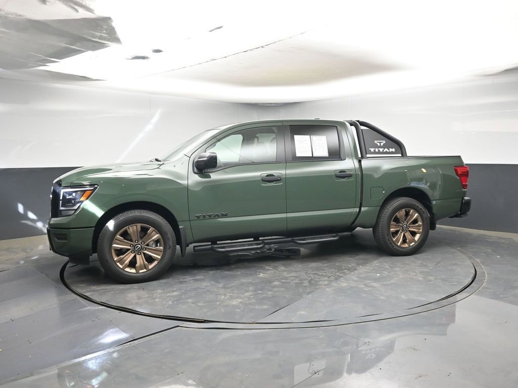 Used 2024 Nissan Titan SV w/ SV Bronze Edition Package image 2