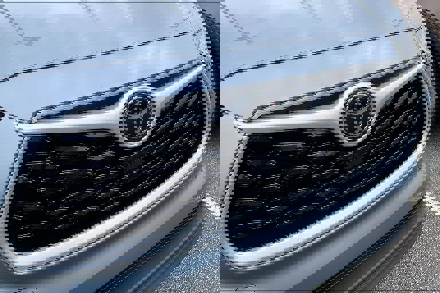 Used 2022 Toyota Highlander XLE image 30