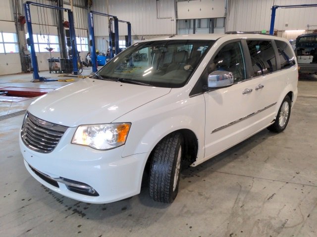 Used 2011 Chrysler Town & Country Limited w/ Trailer Tow Group