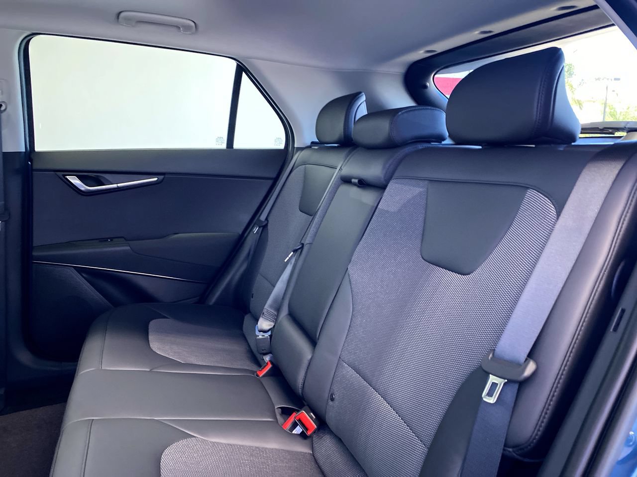 New 2026 Kia Niro EX FWD image 35