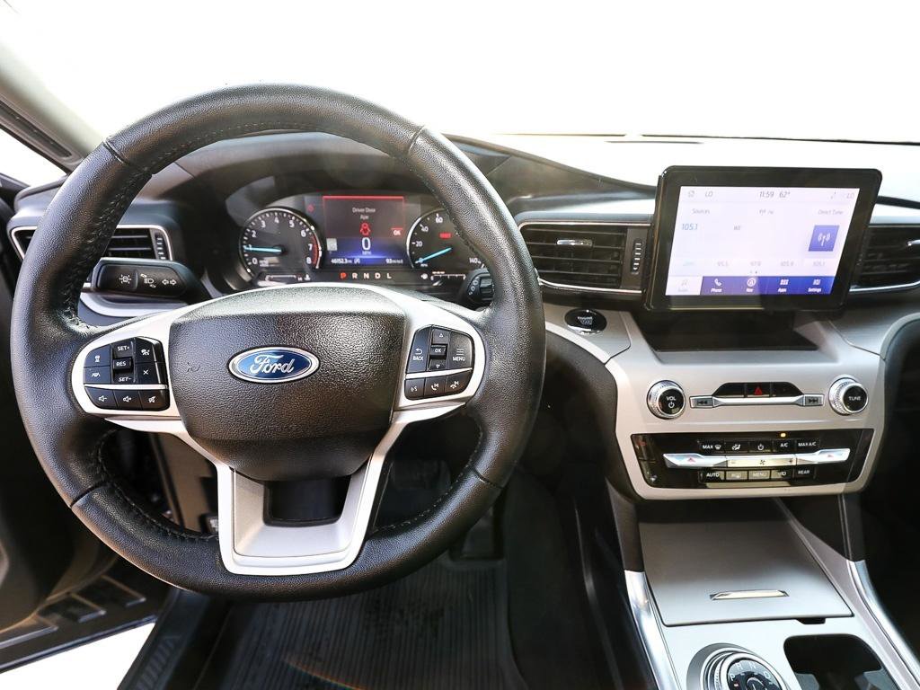 Used 2023 Ford Explorer XLT w/ Equipment Group 202A image 13
