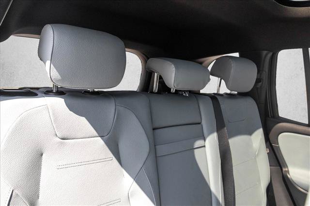 New 2026 Mercedes-Benz GLB 250 4MATIC image 27