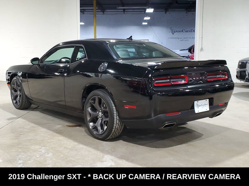 Used 2019 Dodge Challenger SXT w/ Plus Package RWD image 10