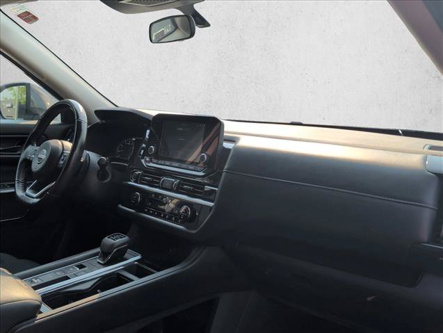 Used 2024 Nissan Pathfinder SV FWD image 30