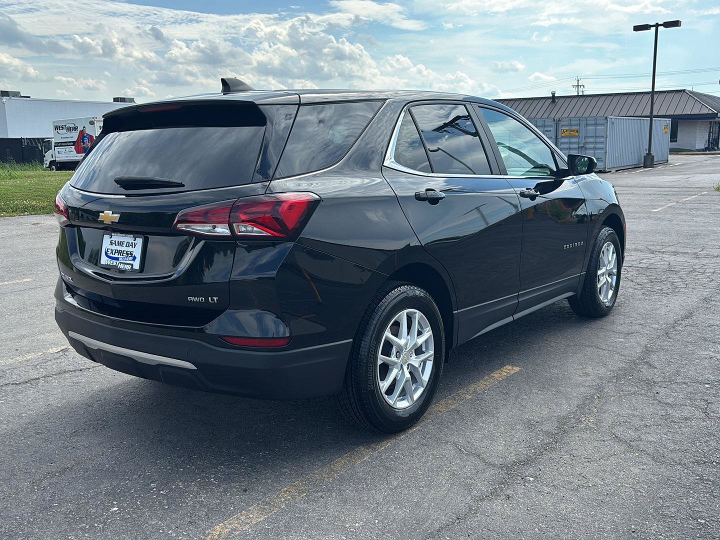Used 2023 Chevrolet Equinox LT AWD/4WD image 7