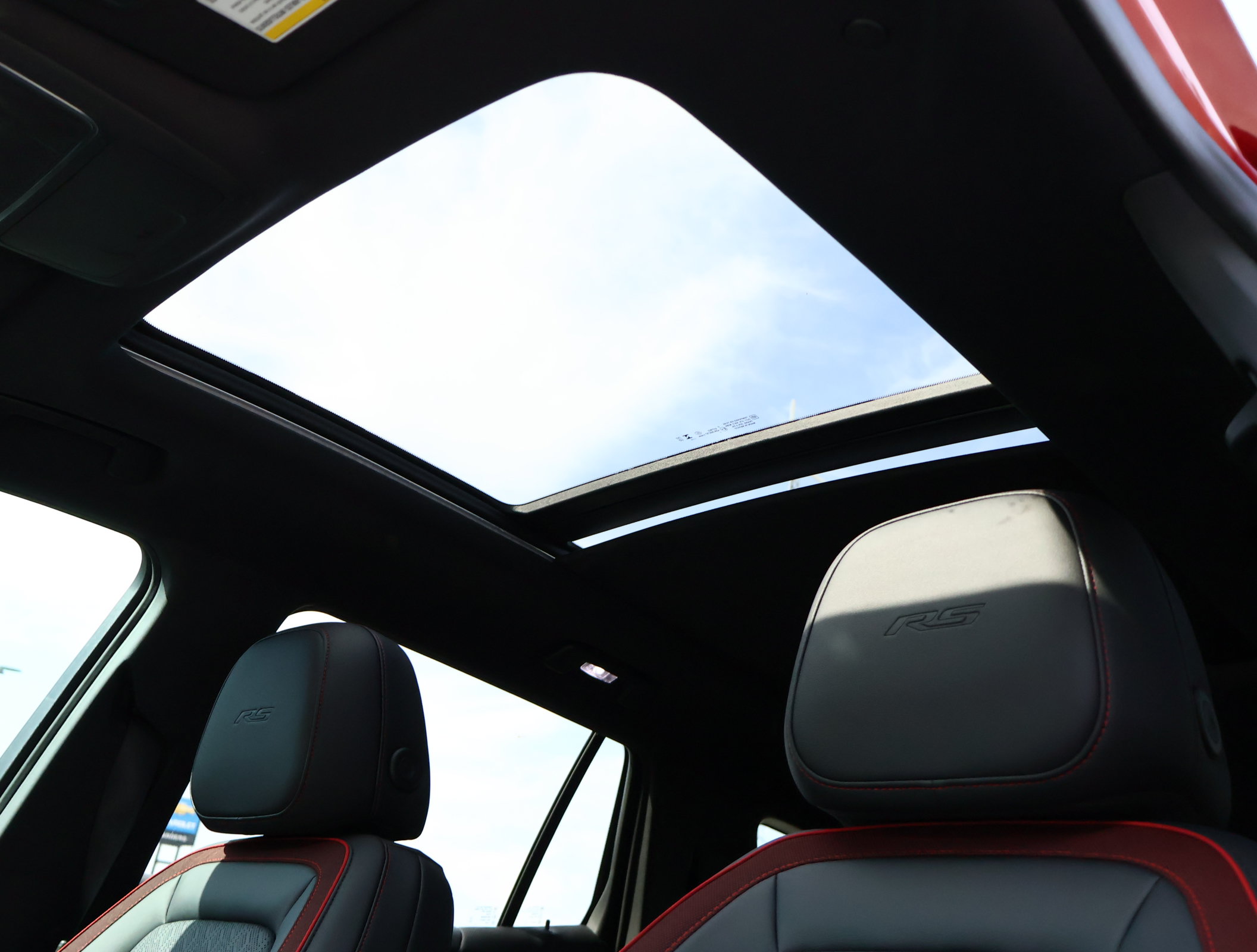 New 2027 Chevrolet Equinox RS w/ Safety and Technology Package FWD image 23