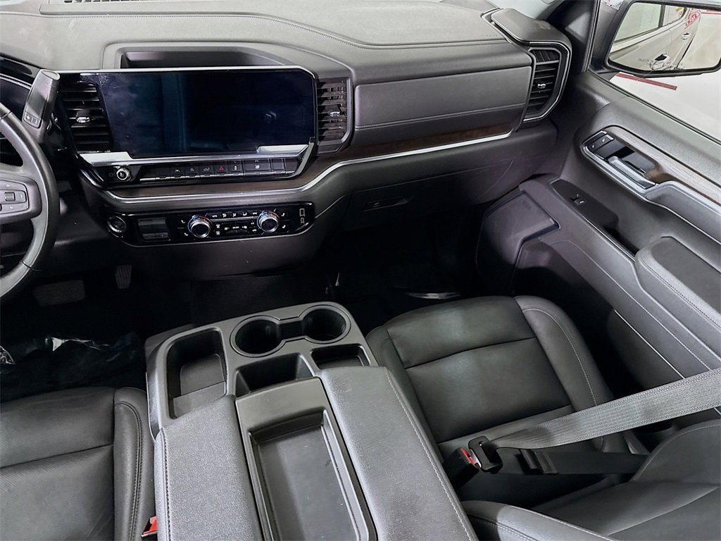 Used 2025 GMC Sierra 1500 SLT image 27