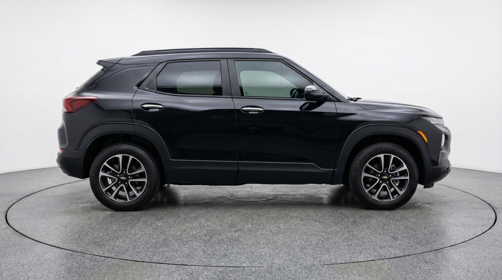 Used 2025 Chevrolet TrailBlazer LT AWD/4WD image 11