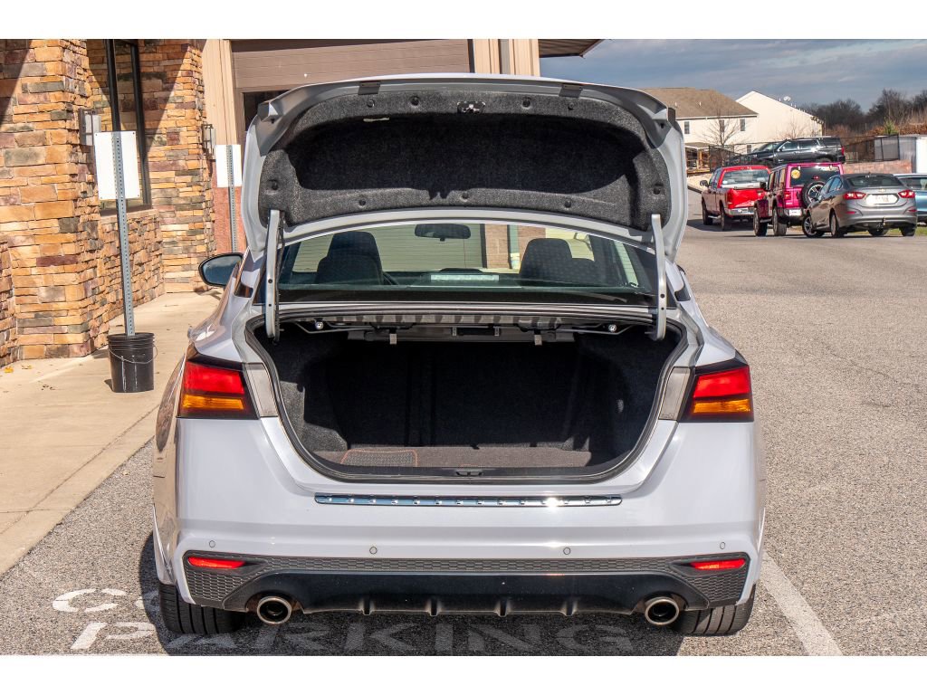 Used 2023 Nissan Altima 2.5 SR image 24