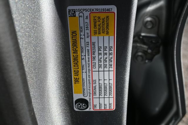 Used 2024 Chevrolet Colorado LT w/ LT Convenience Package II image 29