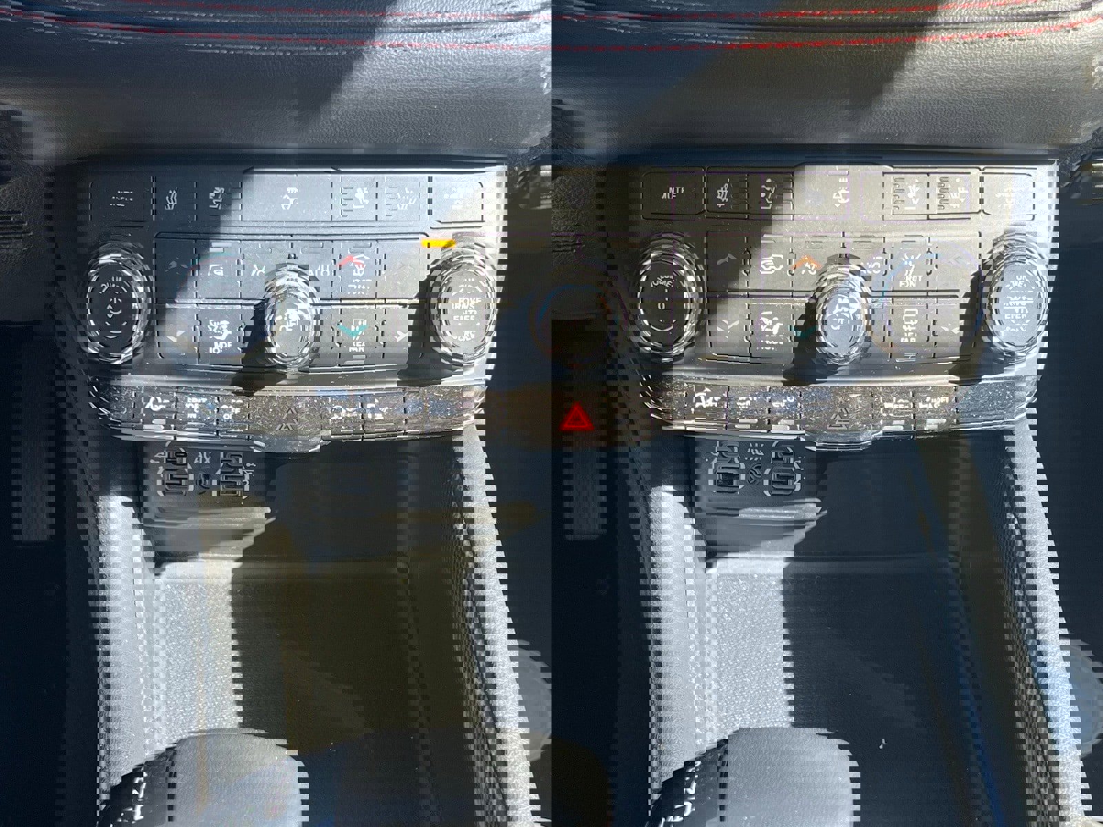 Used 2024 Dodge Durango GT image 35