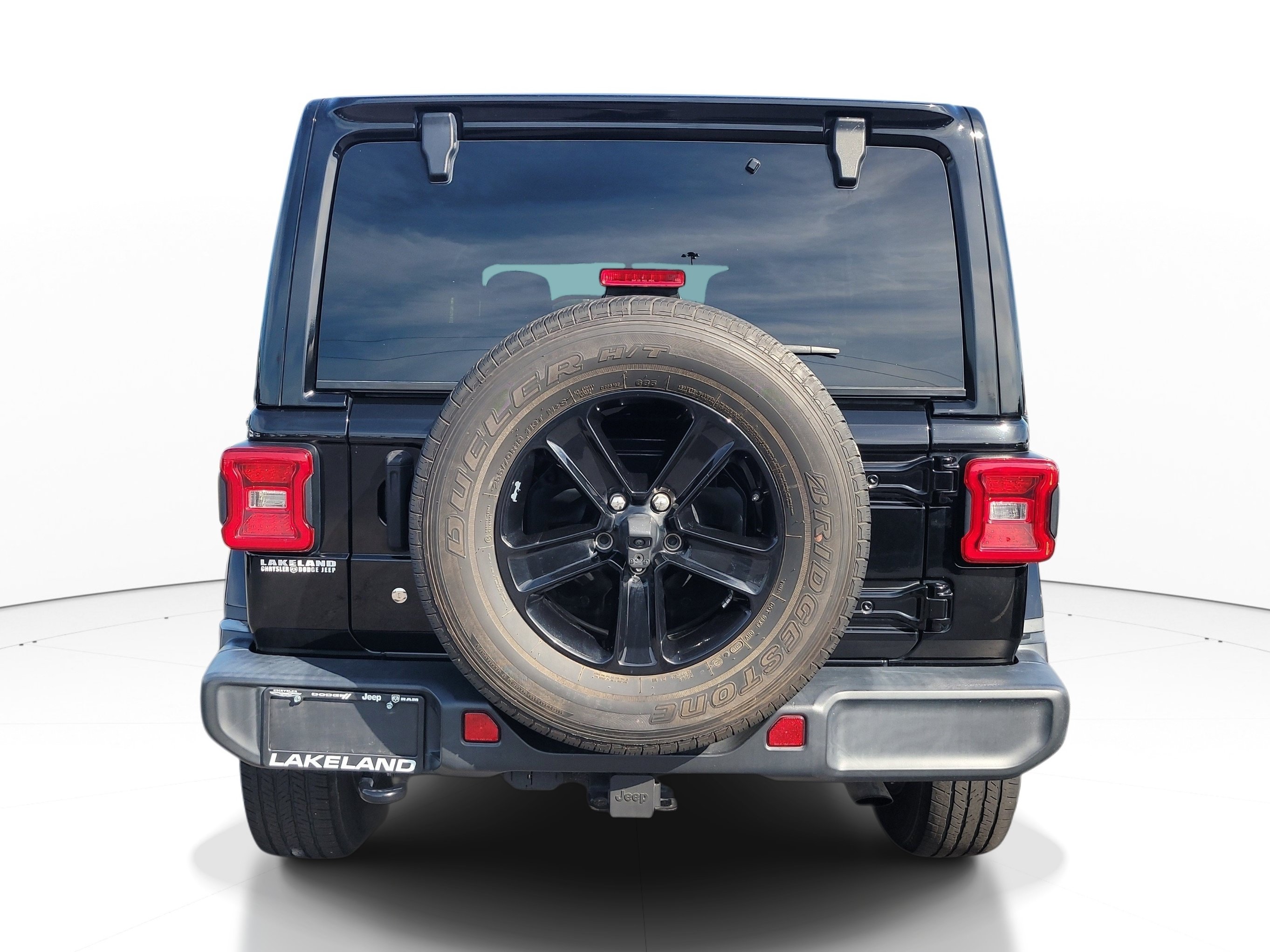 Used 2020 Jeep Wrangler Unlimited Sahara AWD/4WD image 5
