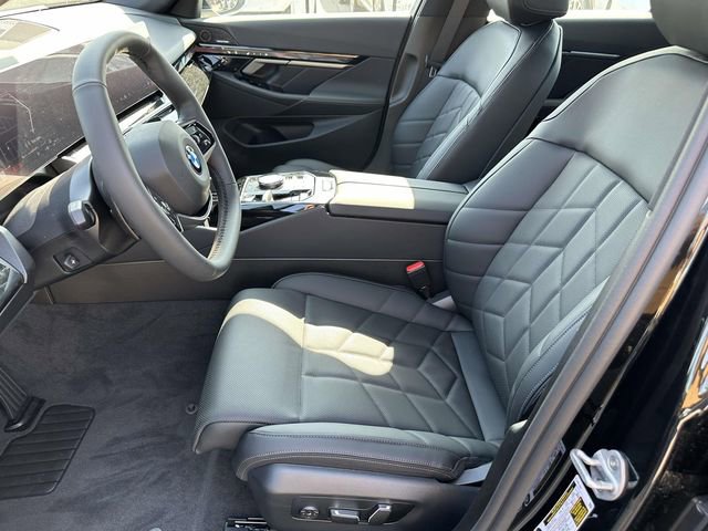 New 2027 BMW 530i xDrive image 13