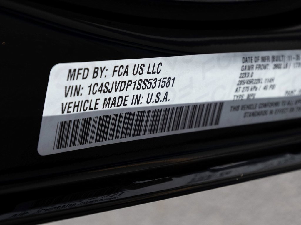 New 2025 Jeep Wagoneer Series III image 16