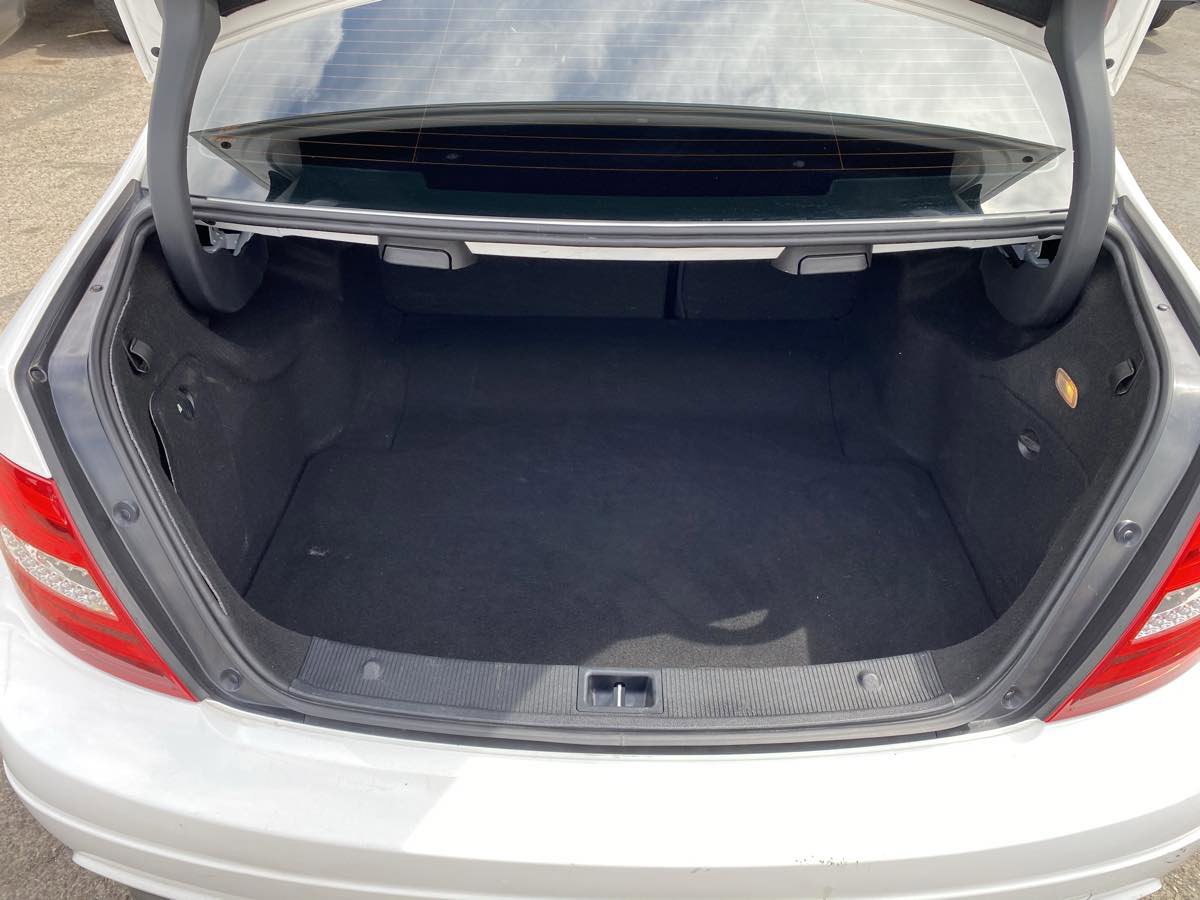Used 2013 Mercedes-Benz C 250 Luxury image 16