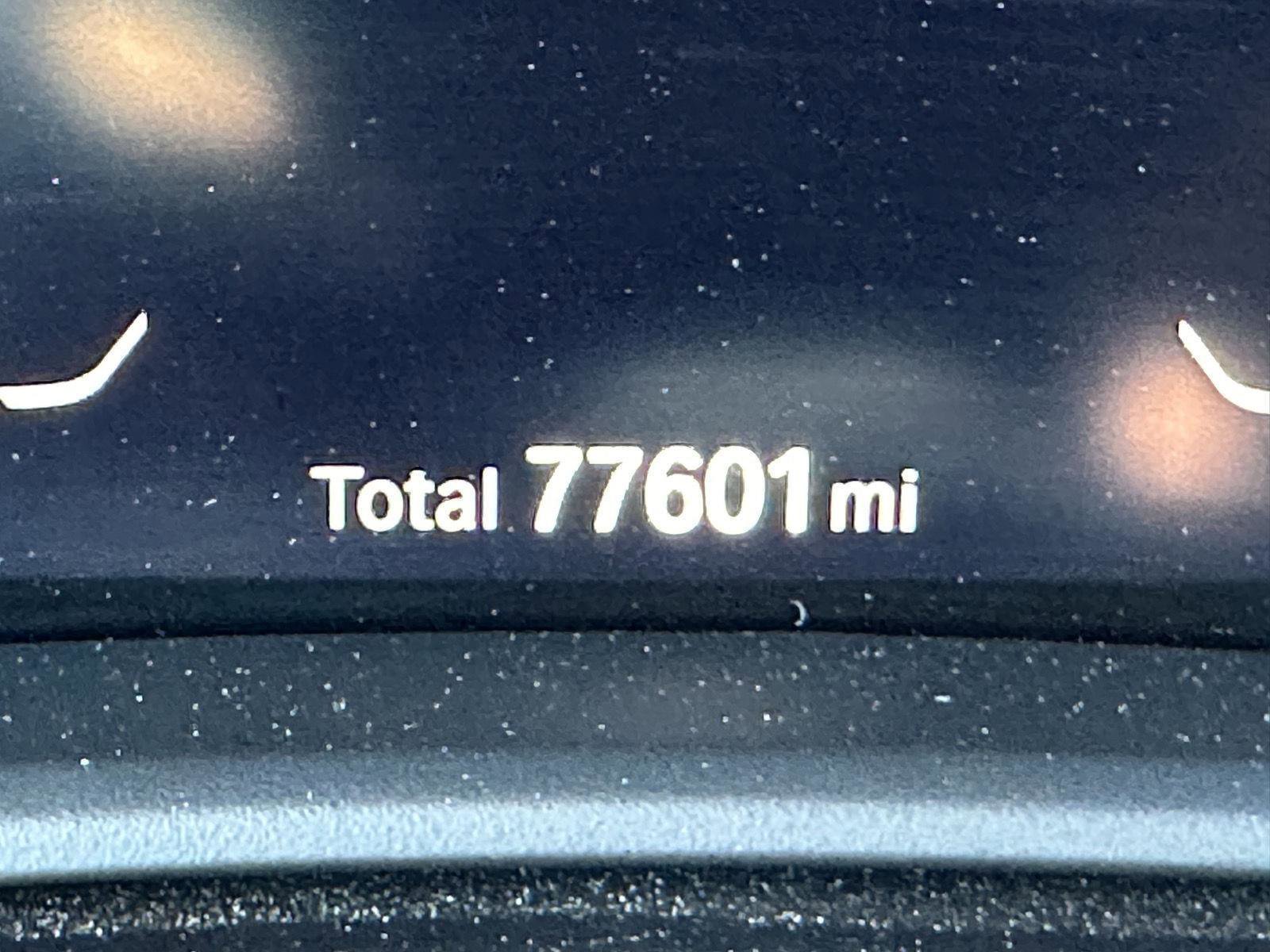 Used 2021 BMW X5 xDrive40i w/ M Sport Package image 14