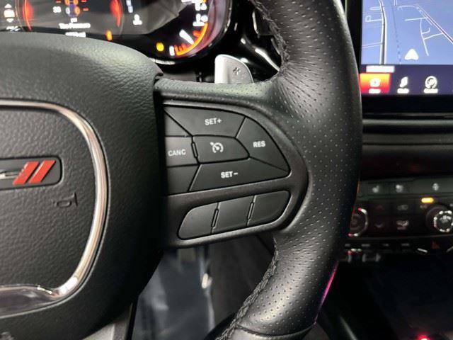 Used 2021 Dodge Durango R/T w/ Tow 'N Go Package AWD/4WD image 32