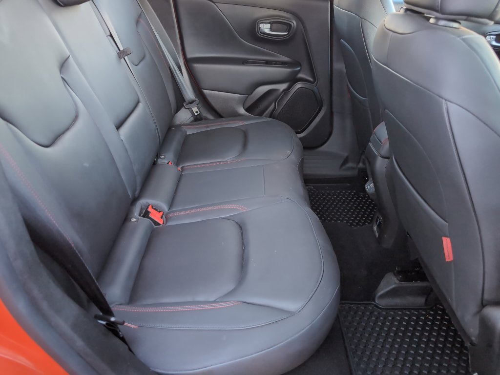 Used 2021 Jeep Renegade Trailhawk image 31