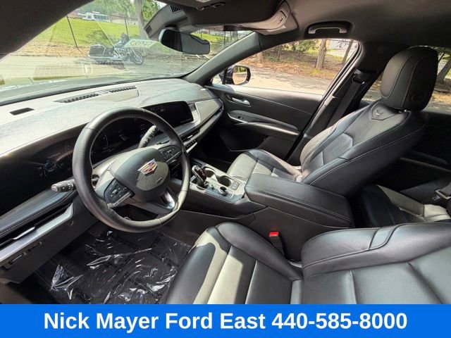 Used 2025 Cadillac XT4 Premium Luxury AWD/4WD image 11