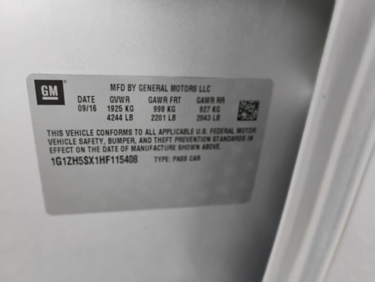 Used 2017 Chevrolet Malibu Premier FWD image 24