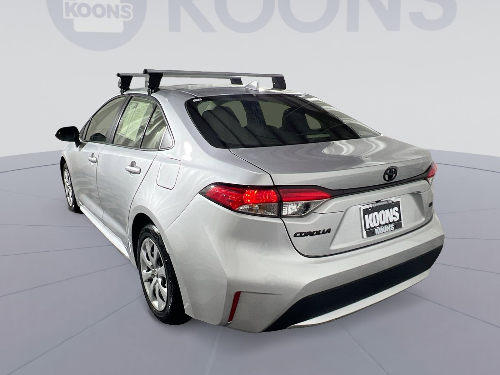 Used 2022 Toyota Corolla LE image 4