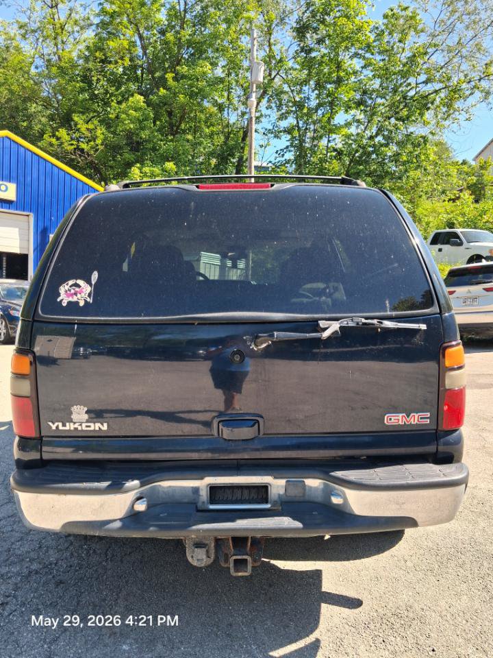 Used 2005 GMC Yukon SLT w/ SLT Preferred Equipment Group AWD/4WD image 10