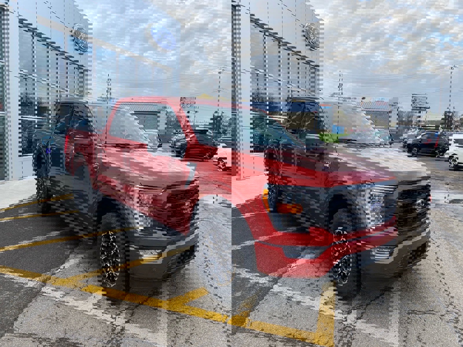 Used 2023 Ford F150 XLT w/ Equipment Group 302A High image 7