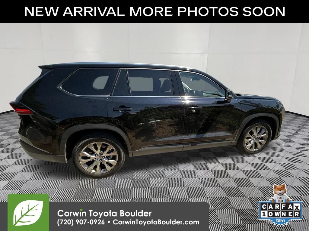Used 2025 Toyota Grand Highlander AWD image 9