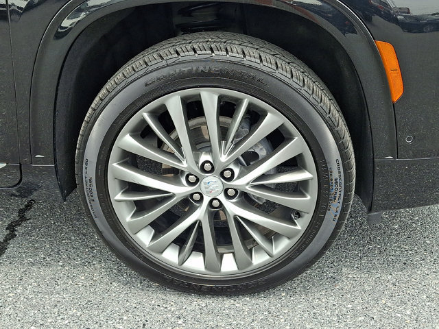 Certified 2025 Buick Enclave Avenir w/ Super Cruise Package AWD/4WD image 8
