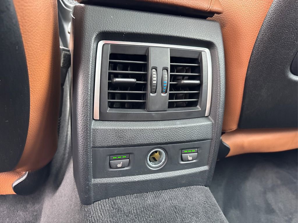 Used 2017 BMW 330i Gran Turismo xDrive image 38