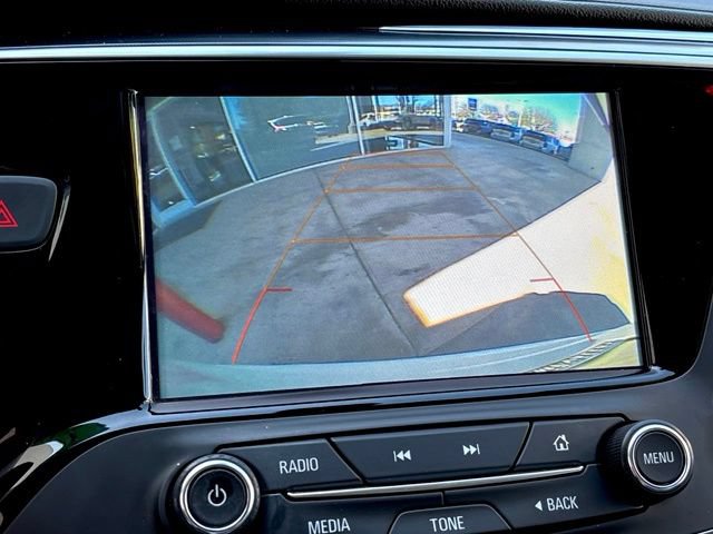 Used 2019 Buick Envision Essence FWD image 21