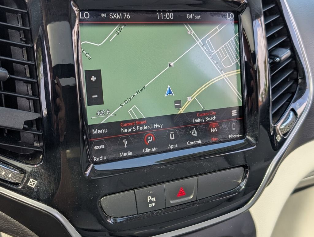 Used 2019 Jeep Cherokee Limited image 21