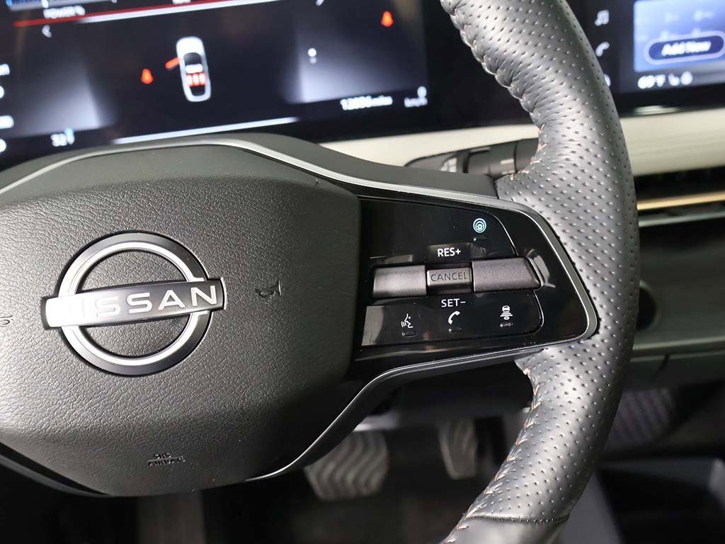 Used 2023 Nissan Ariya AWD image 41