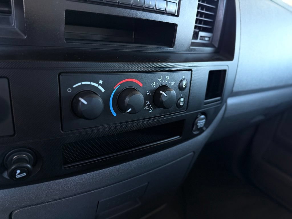 Used 2008 Dodge Ram 1500 Truck ST AWD/4WD image 40